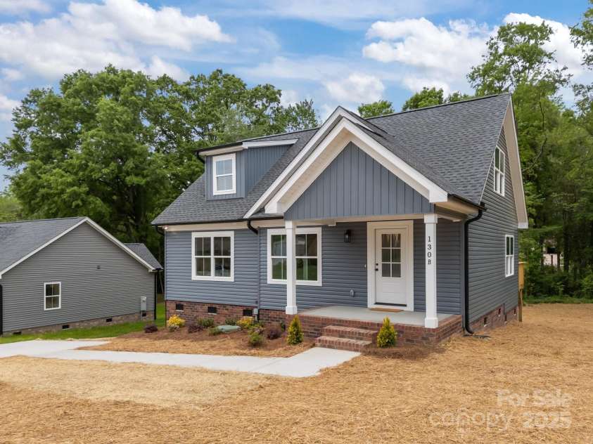 130B Springway Drive, Kannapolis, NC 28081.  MLS# CAR4247580, YatesRealty ID 18554. 