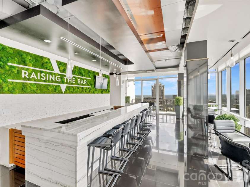 215 Pine Street, Charlotte, NC 28202.  MLS# CAR4186939, YatesRealty ID 18554. Private Sky Lounge