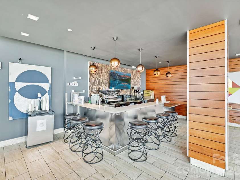 215 Pine Street, Charlotte, NC 28202.  MLS# CAR4186939, YatesRealty ID 18554. Resident Barista & Cyber Café