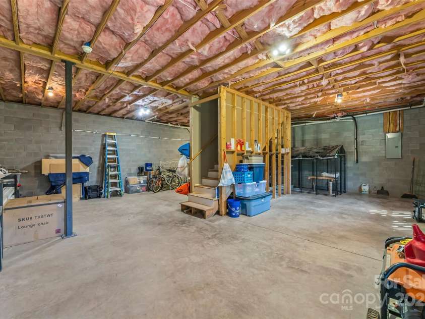 2508 Wolf Pit Road, Morganton, NC 28655.  MLS# CAR4264026, YatesRealty ID 18555. 