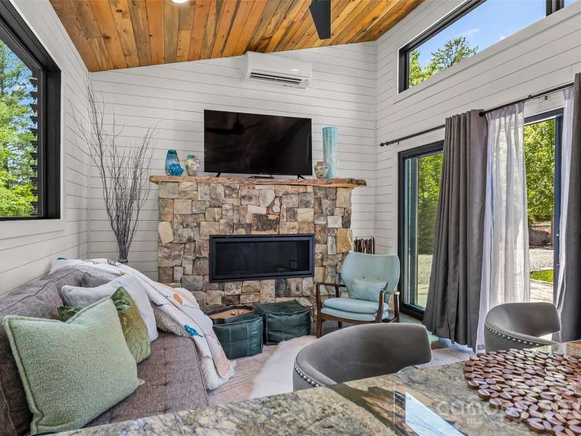 2508 Wolf Pit Road, Morganton, NC 28655.  MLS# CAR4264026, YatesRealty ID 18555. 