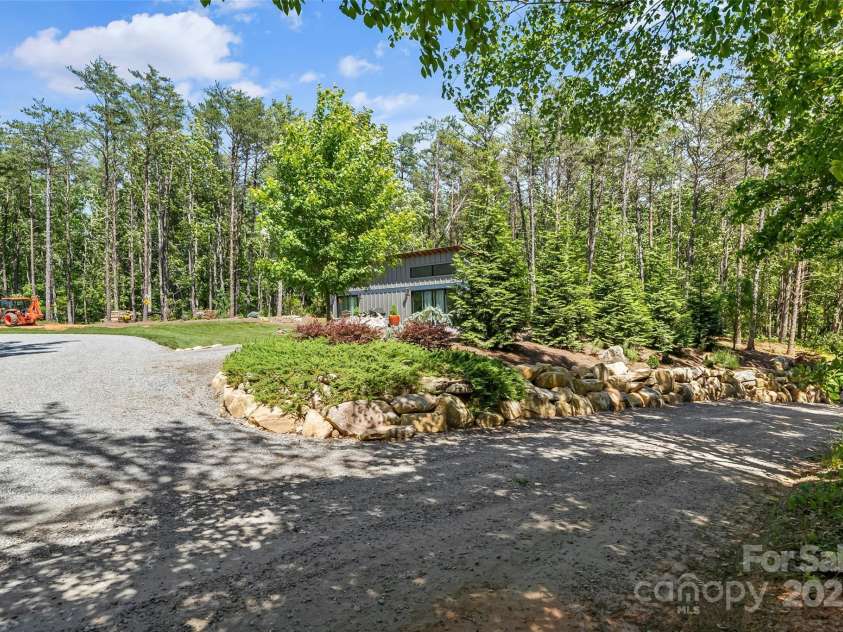 2508 Wolf Pit Road, Morganton, NC 28655.  MLS# CAR4264026, YatesRealty ID 18555. 