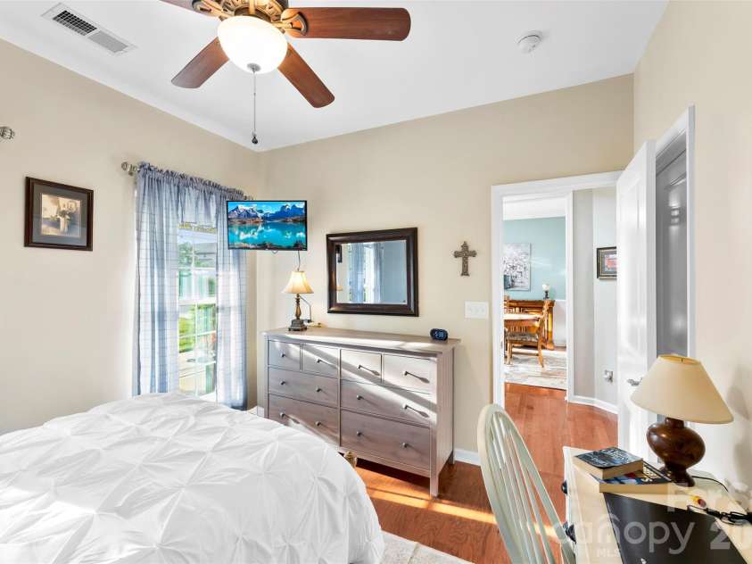709 Heddington Court, Gastonia, NC 28056.  MLS# CAR4368078, YatesRealty ID 18556. 