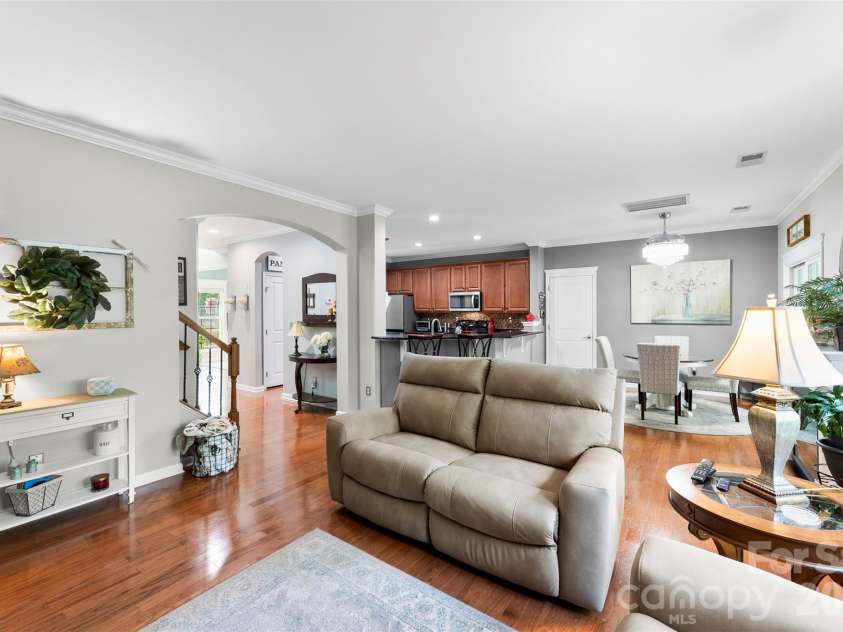 709 Heddington Court, Gastonia, NC 28056.  MLS# CAR4368078, YatesRealty ID 18556. 