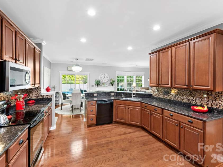 709 Heddington Court, Gastonia, NC 28056.  MLS# CAR4368078, YatesRealty ID 18556. 