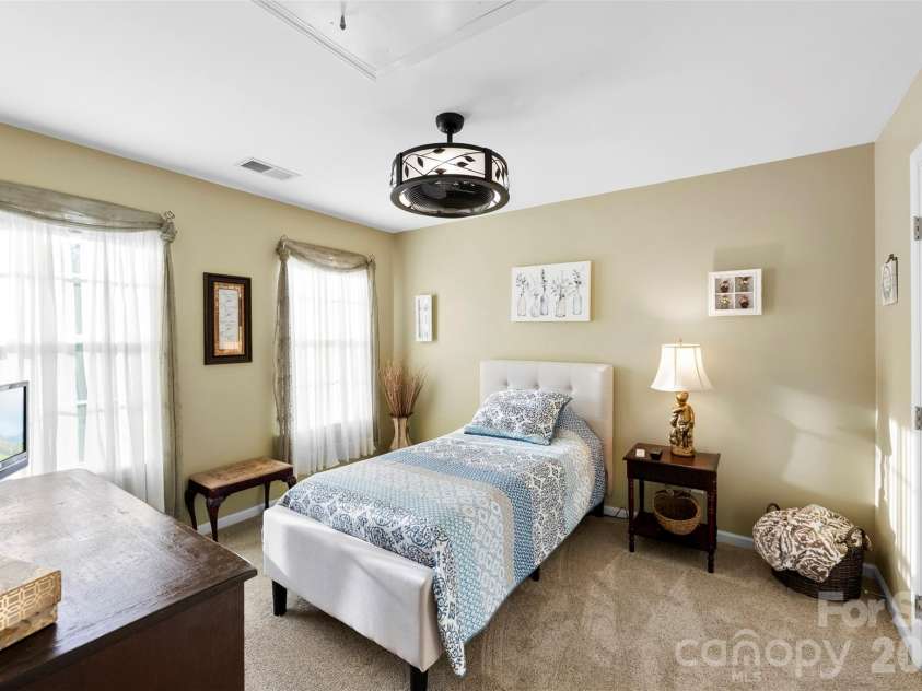 709 Heddington Court, Gastonia, NC 28056.  MLS# CAR4368078, YatesRealty ID 18556. 