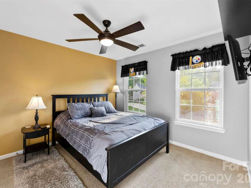 709 Heddington Court, Gastonia, NC 28056.  MLS# CAR4368078, YatesRealty ID 18556. 