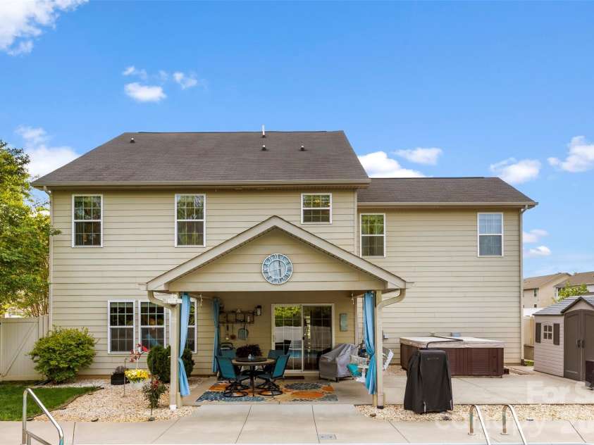 709 Heddington Court, Gastonia, NC 28056.  MLS# CAR4368078, YatesRealty ID 18556. 