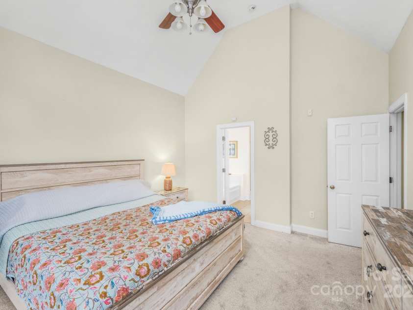 7255 Orchard Path Drive, Clemmons, NC 27012.  MLS# CAR4263149, YatesRealty ID 18556. 