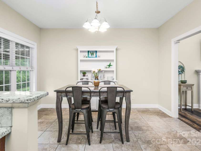 7255 Orchard Path Drive, Clemmons, NC 27012.  MLS# CAR4263149, YatesRealty ID 18556. 