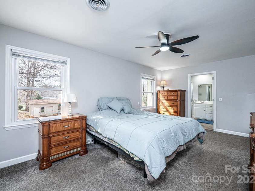 651 25th Avenue, Hickory, NC 28601.  MLS# CAR4233681, YatesRealty ID 18559. Primary Bedroom