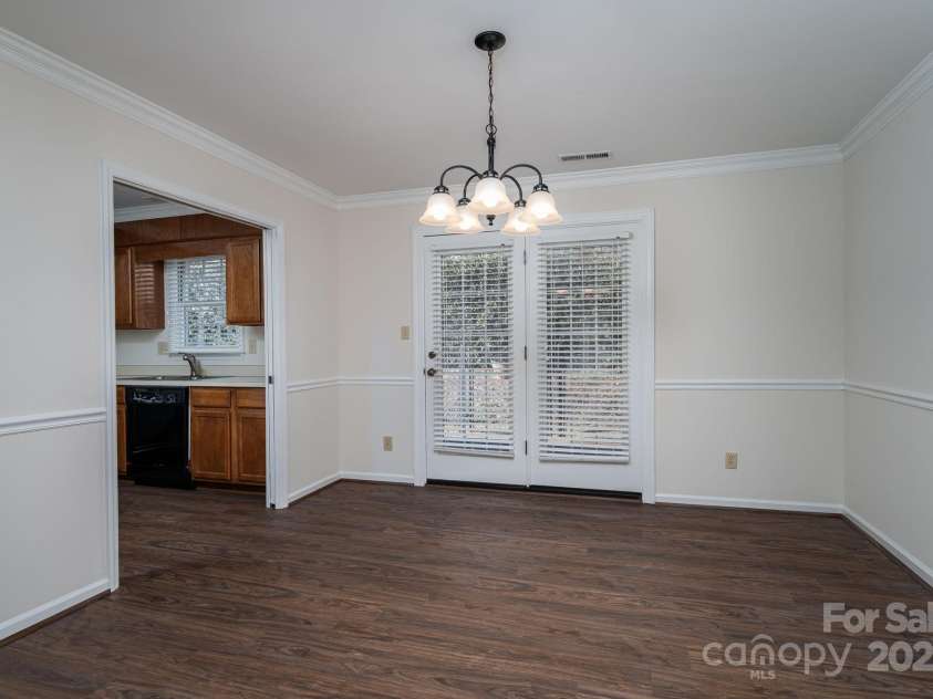 1212 Franklin Boulevard, Gastonia, NC 28054.  MLS# CAR4327216, YatesRealty ID 1856. 