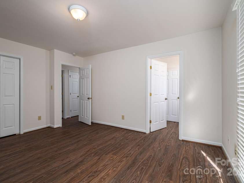 1212 Franklin Boulevard, Gastonia, NC 28054.  MLS# CAR4327216, YatesRealty ID 1856. 