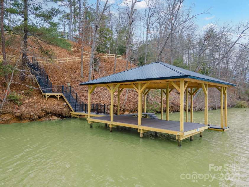 4890 Rio De Luna None, Hickory, NC 28601.  MLS# CAR4228509, YatesRealty ID 1856. 