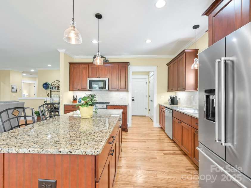 29 Stills Creek Loop, Fairview, NC 28730.  MLS# CAR4226327, YatesRealty ID 18560. Ample Storage and Breakfast Bar