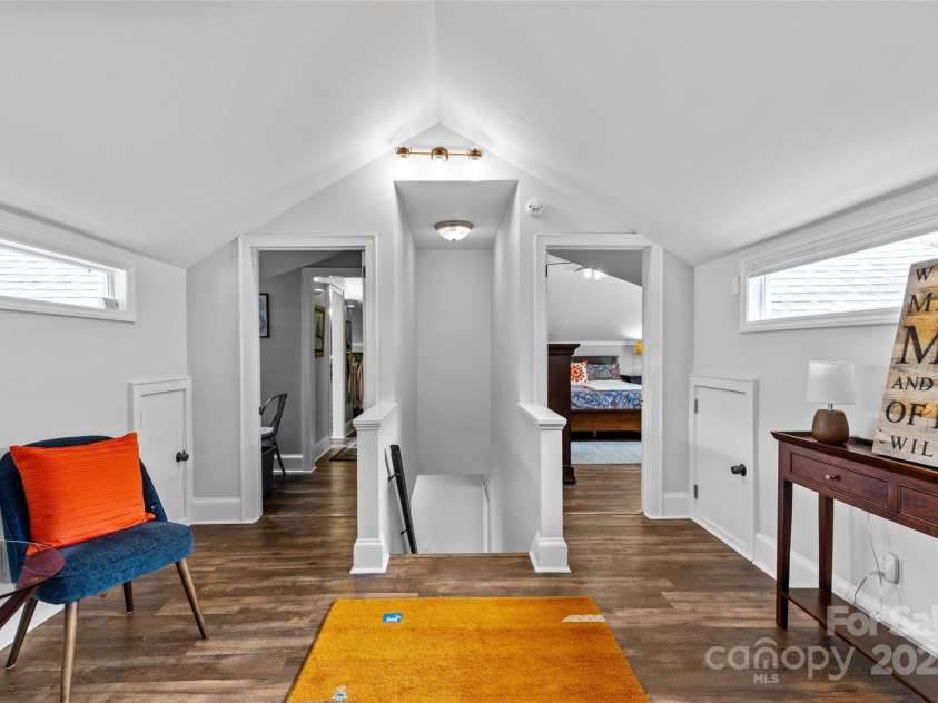 1729 Kensington Drive, Charlotte, NC 28205.  MLS# CAR4263350, YatesRealty ID 18561. 