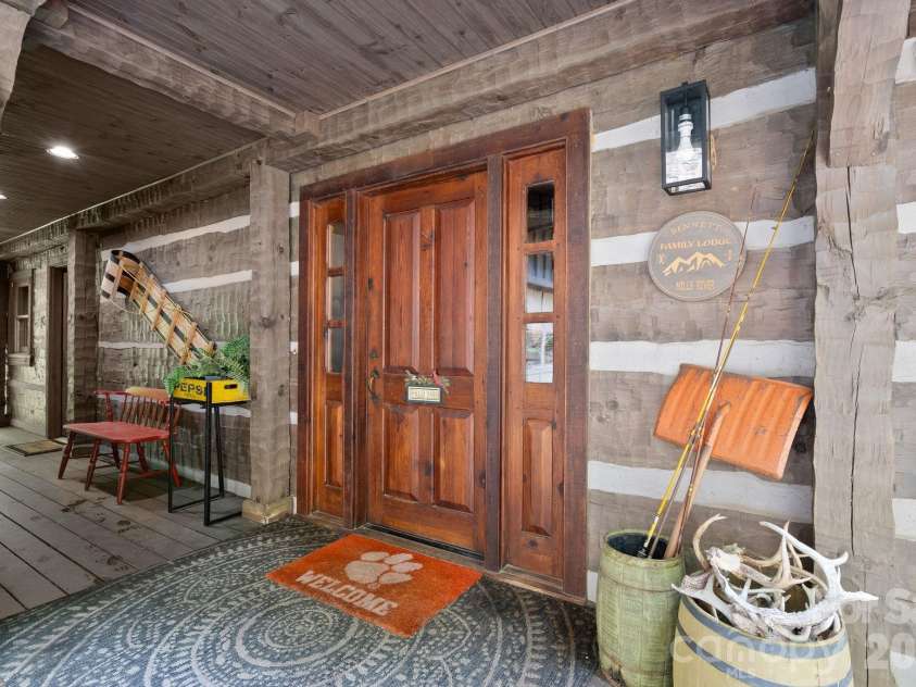 65 Sugar Maple Drive, Mills River, NC 28759.  MLS# CAR4357301, YatesRealty ID 18562. Come on in!