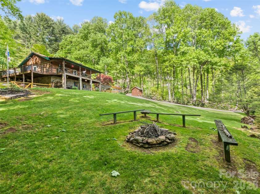 1073 Lentini Drive, Waynesville, NC 28785.  MLS# CAR4374426, YatesRealty ID 18563. 