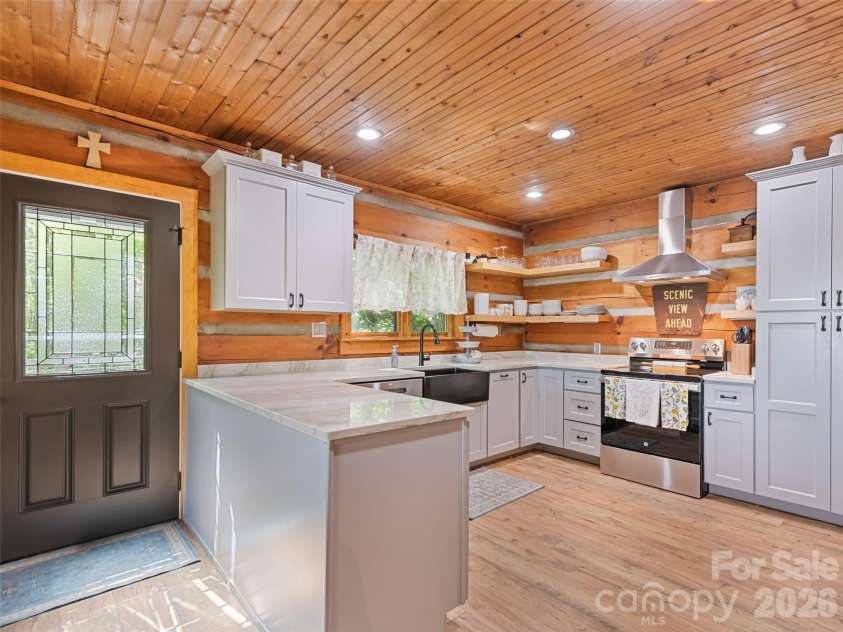 1073 Lentini Drive, Waynesville, NC 28785.  MLS# CAR4374426, YatesRealty ID 18563. 