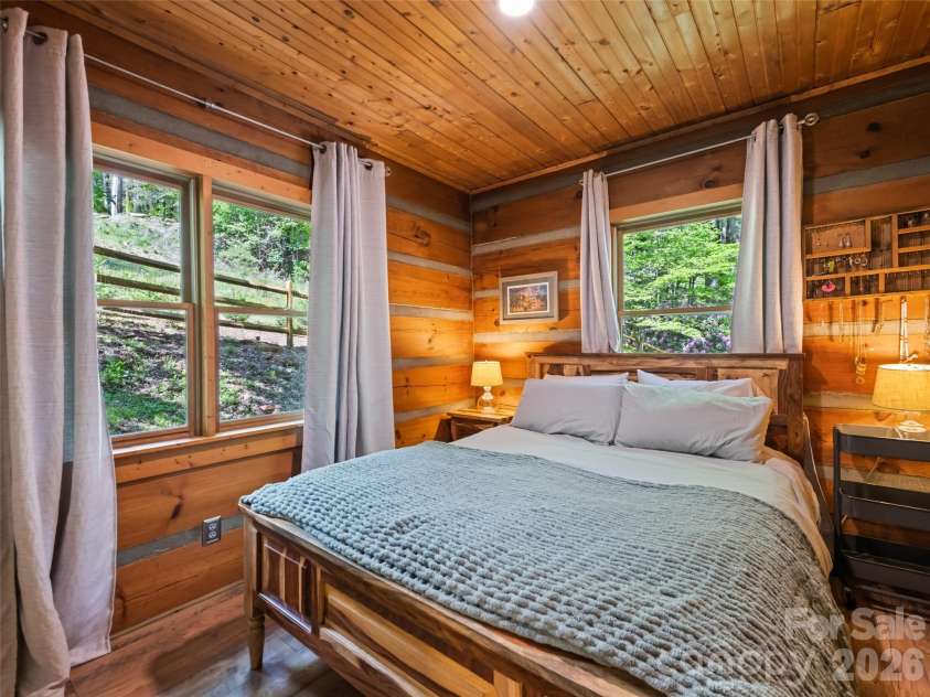 1073 Lentini Drive, Waynesville, NC 28785.  MLS# CAR4374426, YatesRealty ID 18563. 