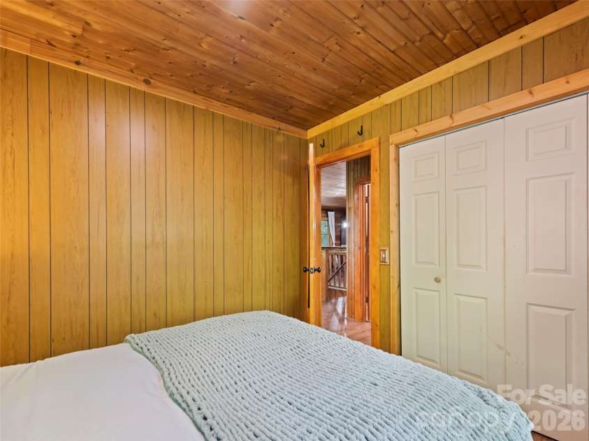 1073 Lentini Drive, Waynesville, NC 28785.  MLS# CAR4374426, YatesRealty ID 18563. 