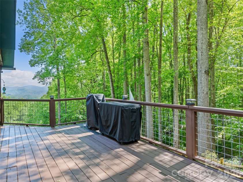 1073 Lentini Drive, Waynesville, NC 28785.  MLS# CAR4374426, YatesRealty ID 18563. 