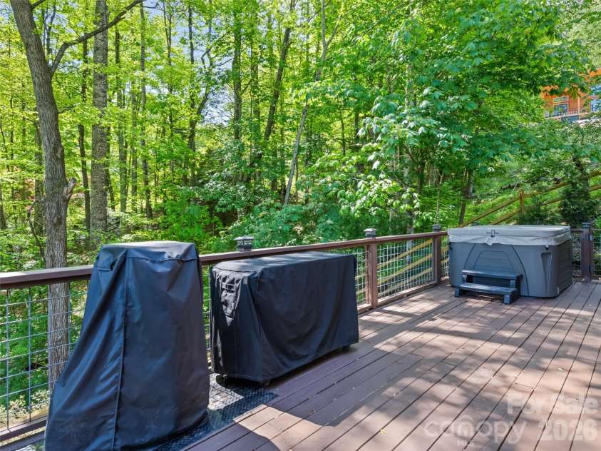 1073 Lentini Drive, Waynesville, NC 28785.  MLS# CAR4374426, YatesRealty ID 18563. 