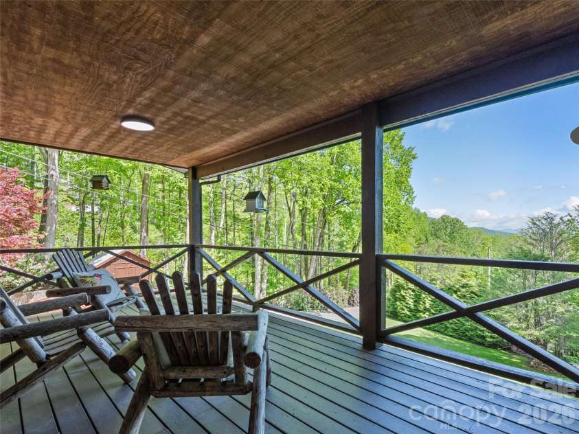 1073 Lentini Drive, Waynesville, NC 28785.  MLS# CAR4374426, YatesRealty ID 18563. 