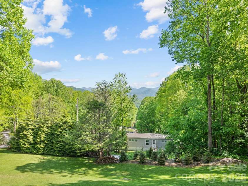 1073 Lentini Drive, Waynesville, NC 28785.  MLS# CAR4374426, YatesRealty ID 18563. 