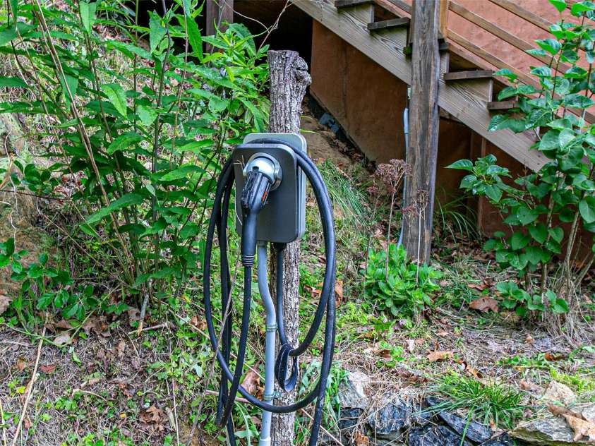 1146 Thomas Branch Road, Marshall, NC 28753.  MLS# CAR4307630, YatesRealty ID 18563. Car Charger