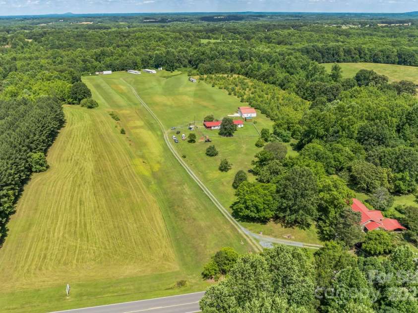 2491 Highway 274 Highway, Cherryville, NC 28021.  MLS# CAR4310737, YatesRealty ID 18564. 