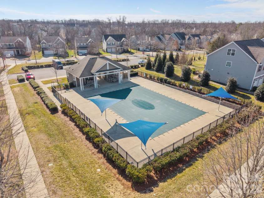 6111 Berewick Commons Parkway, Charlotte, NC 28278.  MLS# CAR4343287, YatesRealty ID 18565. 