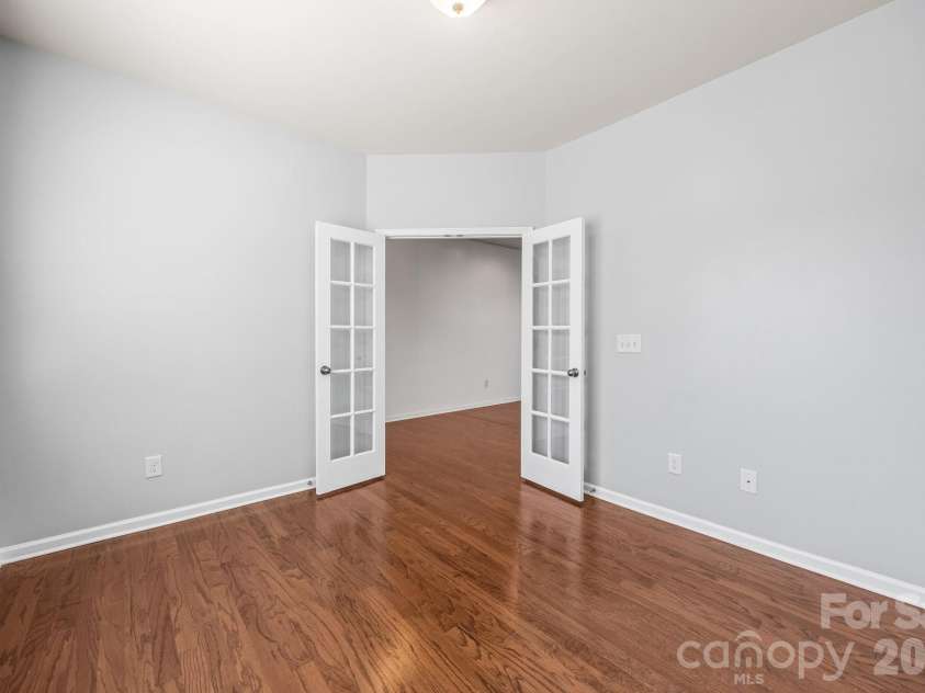 6111 Berewick Commons Parkway, Charlotte, NC 28278.  MLS# CAR4343287, YatesRealty ID 18565. 