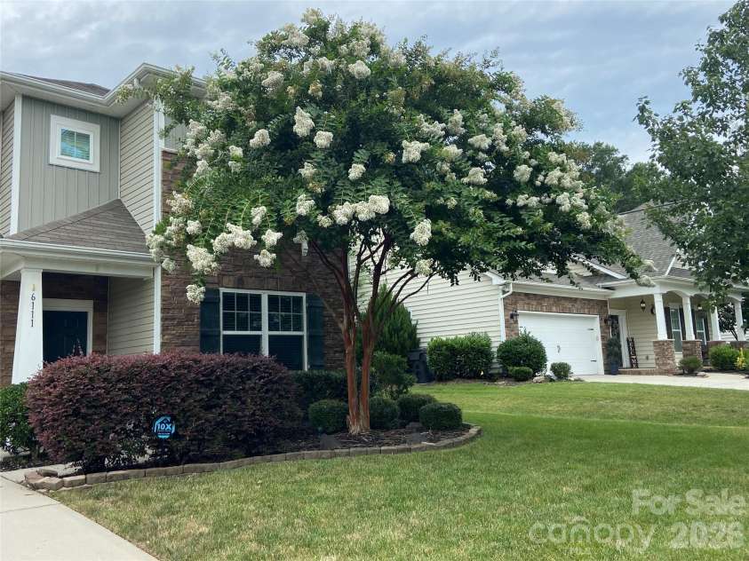 6111 Berewick Commons Parkway, Charlotte, NC 28278.  MLS# CAR4343287, YatesRealty ID 18565. 