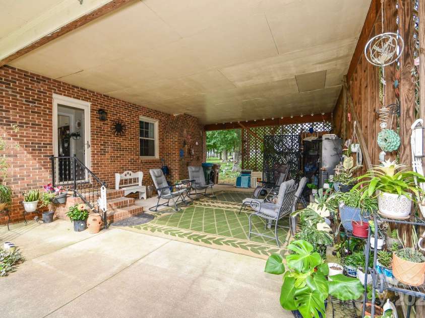 7518 Surry Lane, Indian Trail, NC 28079.  MLS# CAR4268043, YatesRealty ID 18565. 