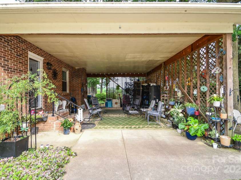 7518 Surry Lane, Indian Trail, NC 28079.  MLS# CAR4268043, YatesRealty ID 18565. 