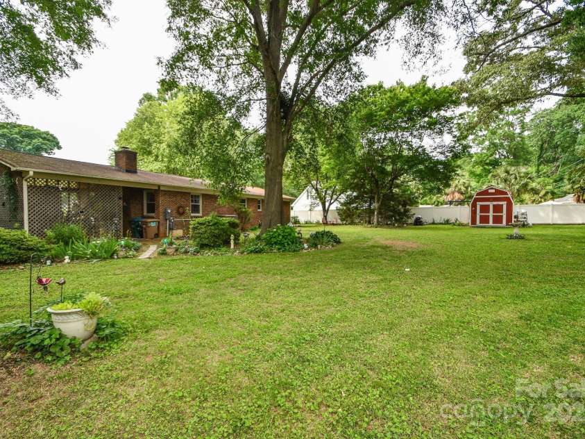 7518 Surry Lane, Indian Trail, NC 28079.  MLS# CAR4268043, YatesRealty ID 18565. 