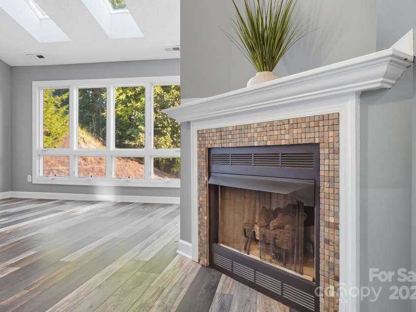 14118 Yachtsman Harbor Drive, Charlotte, NC 28278.  MLS# CAR4308213, YatesRealty ID 18566. 