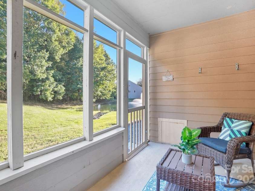 14118 Yachtsman Harbor Drive, Charlotte, NC 28278.  MLS# CAR4308213, YatesRealty ID 18566. 