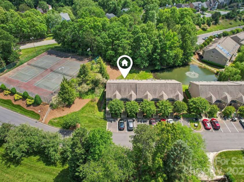 14118 Yachtsman Harbor Drive, Charlotte, NC 28278.  MLS# CAR4308213, YatesRealty ID 18566. 