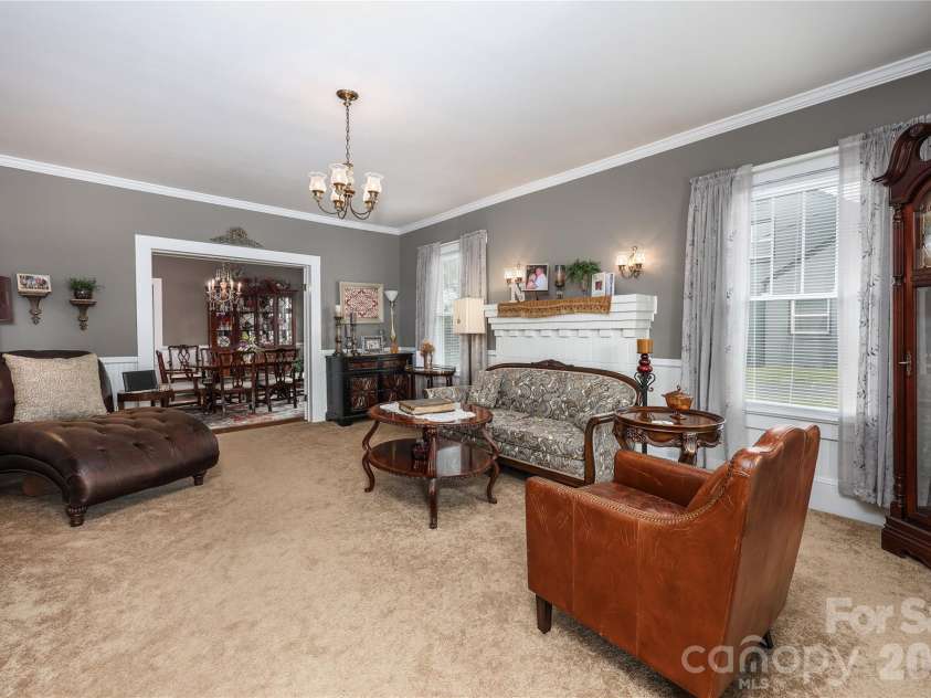 271 Main Street, Denton, NC 27239.  MLS# CAR4404890, YatesRealty ID 18566. Den