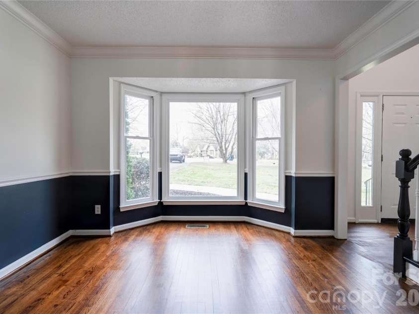 124 Gold Run Court, Kings Mountain, NC 28086.  MLS# CAR4355578, YatesRealty ID 18567. Dining Room