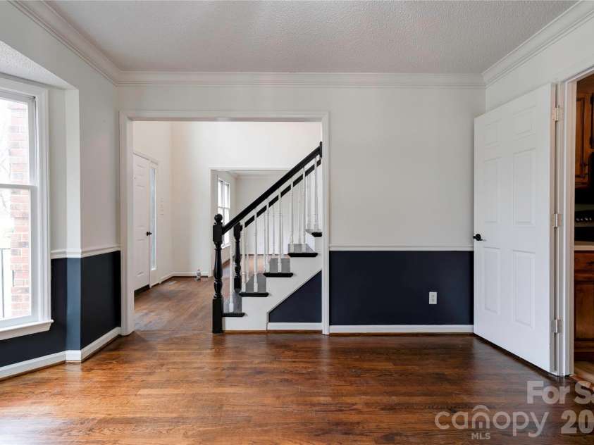 124 Gold Run Court, Kings Mountain, NC 28086.  MLS# CAR4355578, YatesRealty ID 18567. Dining Room