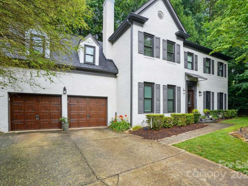 8708 Piccone Brook Lane, Charlotte, NC 28216.  MLS# CAR4267113, YatesRealty ID 18568. All brick(4-sided) Home with upgraded fiberglass doors