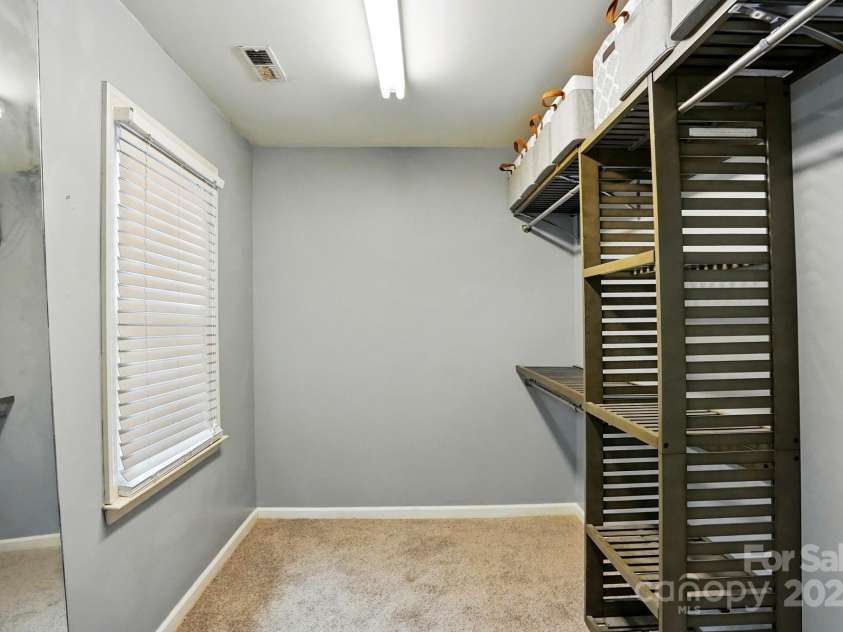 8708 Piccone Brook Lane, Charlotte, NC 28216.  MLS# CAR4267113, YatesRealty ID 18568. Waalkin closet