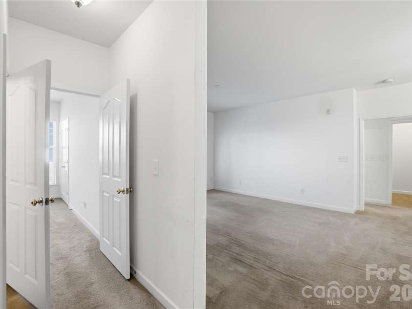 16742 Amberside Road, Cornelius, NC 28031.  MLS# CAR4354653, YatesRealty ID 18569. 
