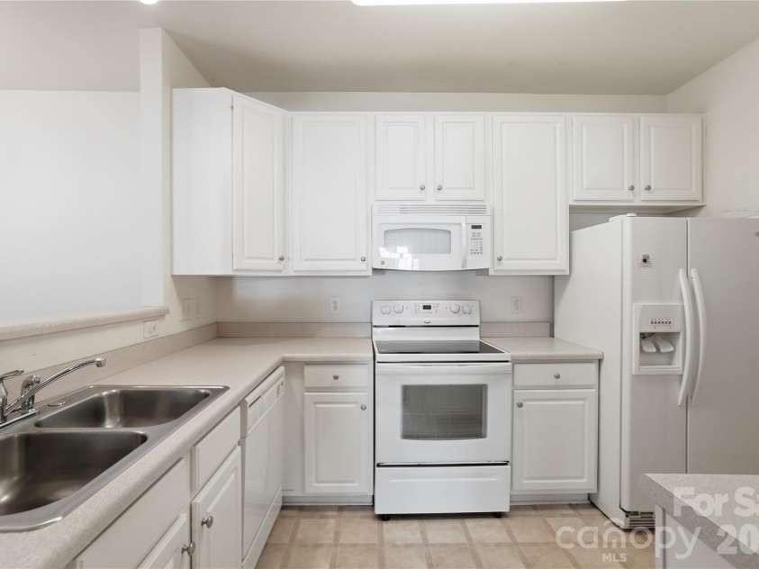16742 Amberside Road, Cornelius, NC 28031.  MLS# CAR4354653, YatesRealty ID 18569. 
