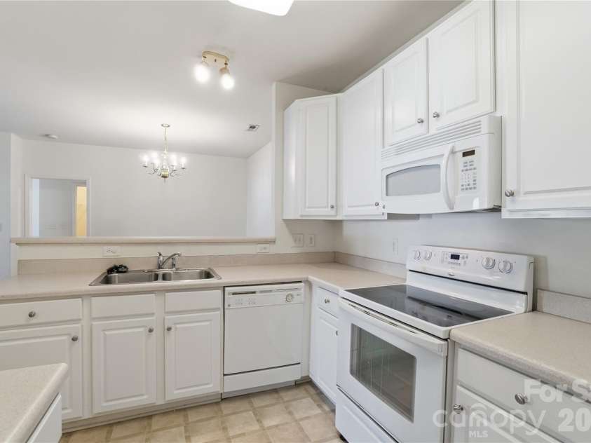 16742 Amberside Road, Cornelius, NC 28031.  MLS# CAR4354653, YatesRealty ID 18569. 