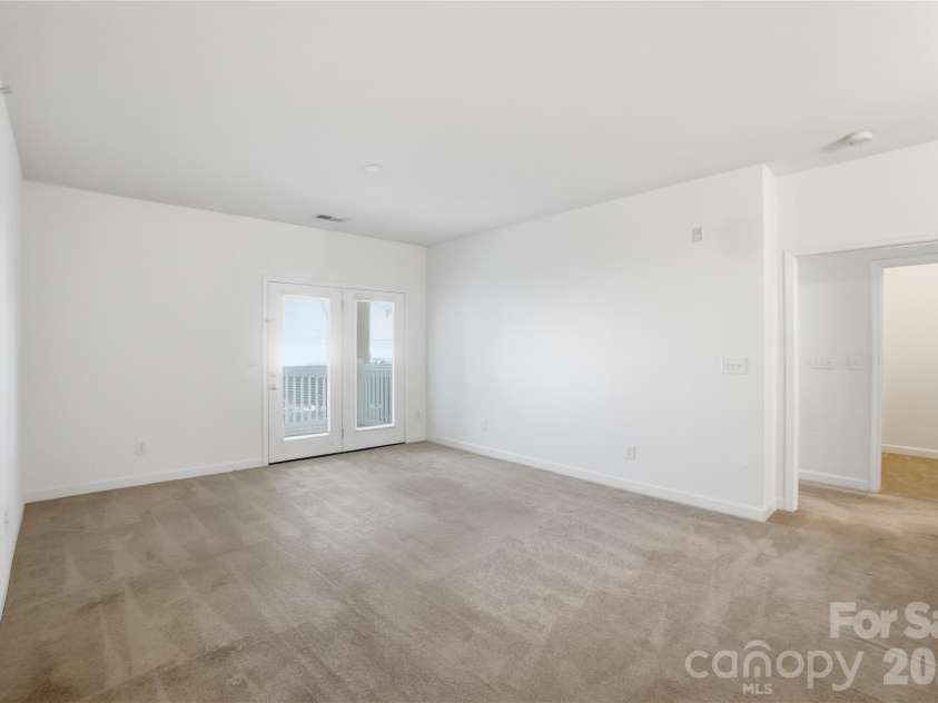 16742 Amberside Road, Cornelius, NC 28031.  MLS# CAR4354653, YatesRealty ID 18569. 