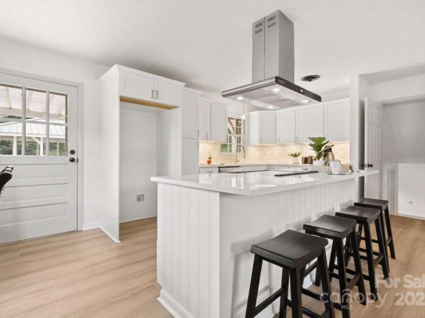 317 Benbow Drive, East Bend, NC 27018.  MLS# CAR4263565, YatesRealty ID 18569. 